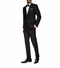 TOM FORD Piqué Cocktail Shirt WHITE Formal Shirts 10 TOM FORD Piqué Cocktail Shirt WHITE Formal Shirts -Tom Ford Store tom ford pique cocktail shirt 15001918 27088519 1000