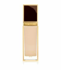 TOM FORD Shade And Illuminate Soft Radiance Foundation SPF 50 2.0 BUFF Foundations