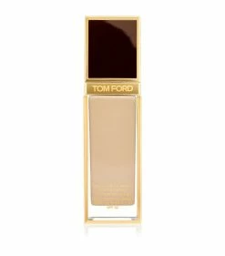 TOM FORD Shade And Illuminate Soft Radiance Foundation SPF 50 6.0 NATURAL Foundations